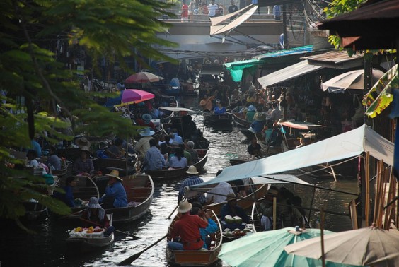mercado flutuante de Bangkok 