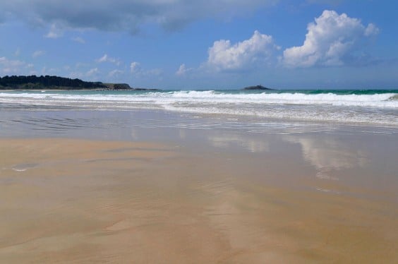 La plage de Sable d'Or les Pins 