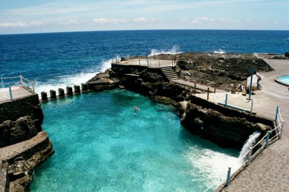 piscine-de-charco-azul-iles canaries - blog eDreams