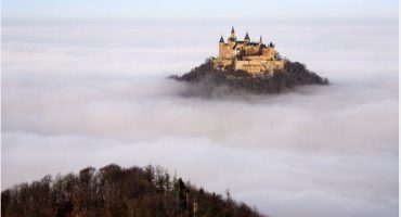 Les 10 photos les plus incroyables de villes sous le brouillard