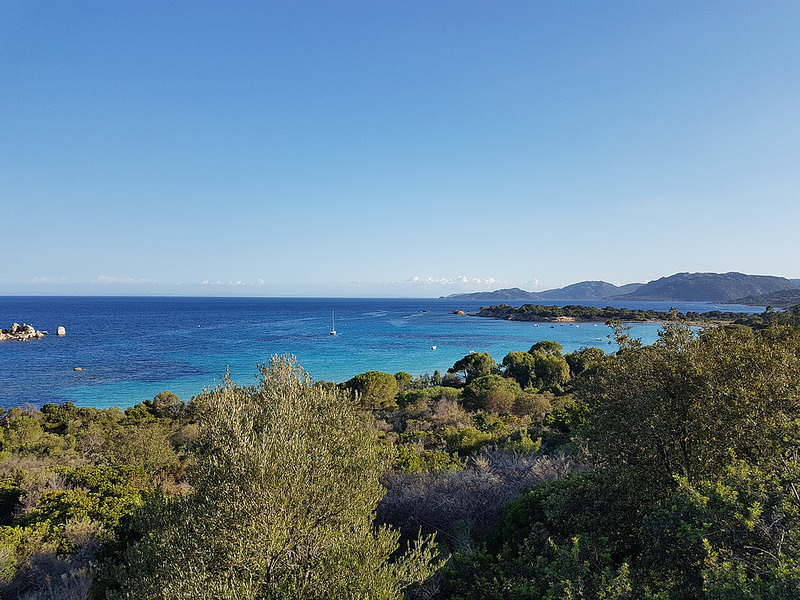 baie de santa giulia Corse eDreams