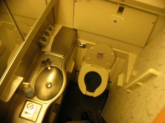 toilettes avion
