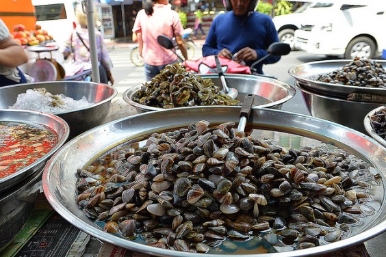 almejas en la Chinatown de Bangkok