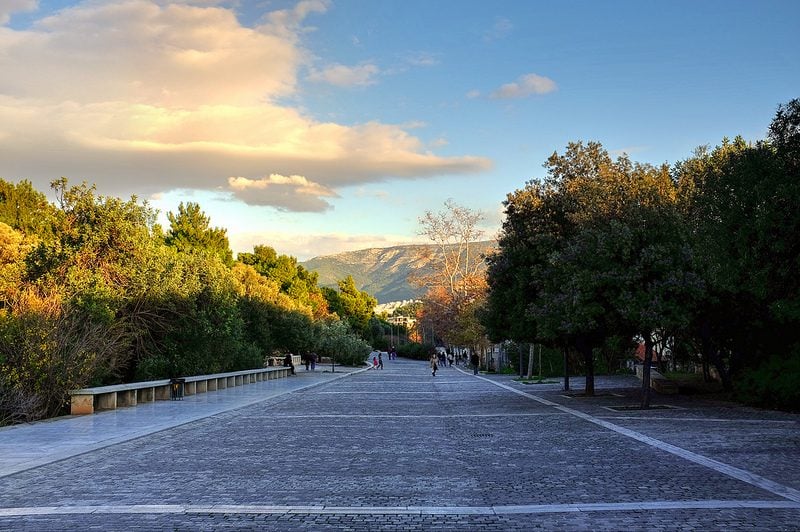 Rue Dionysiou Areopagitou Athènes