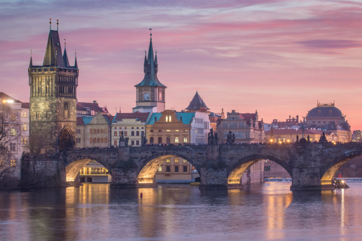 pont coucher de soleil prague - blog edreams