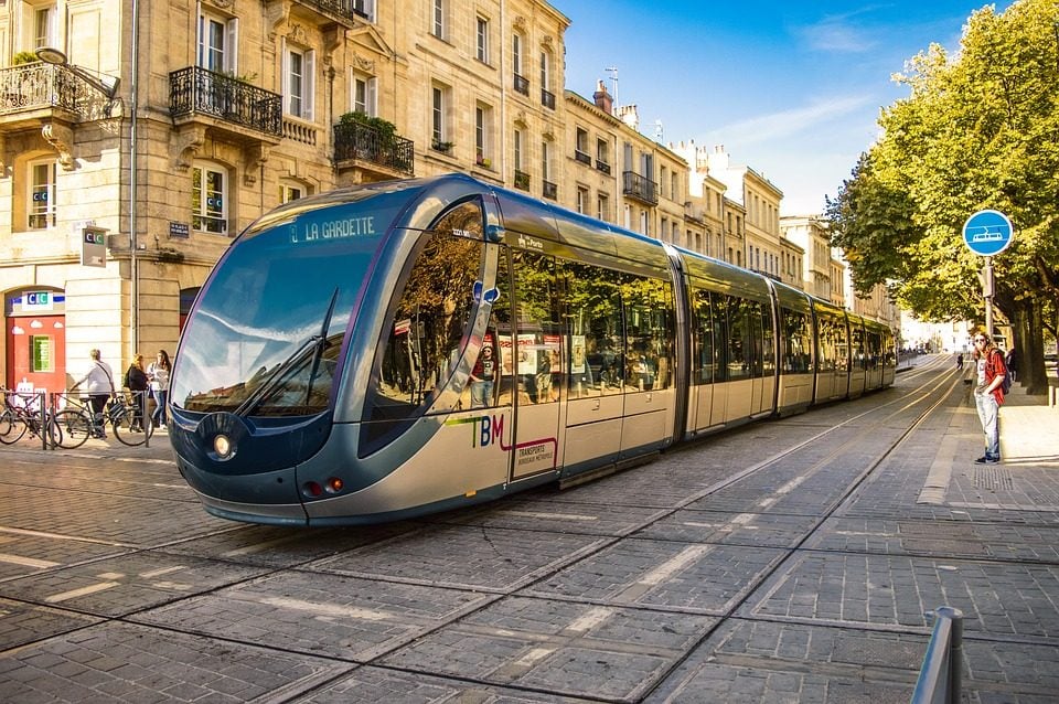 Bordeaux tram - blog eDreams