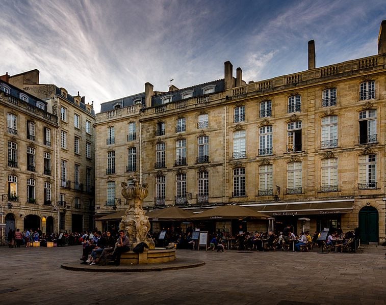 Place du Parlement Bordeaux - blog eDreams
