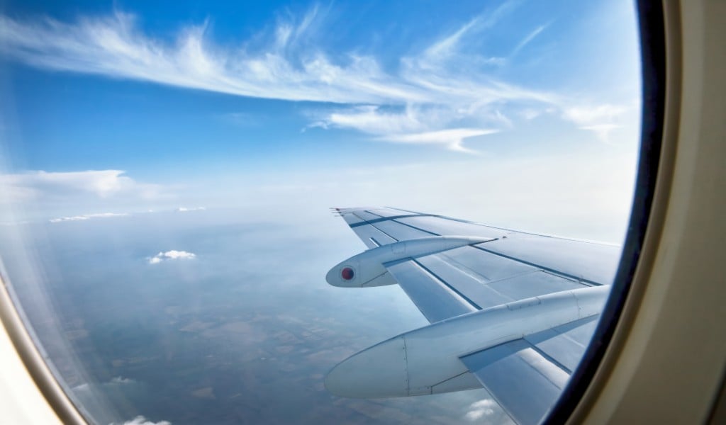 vue hublot avion - blog edreams