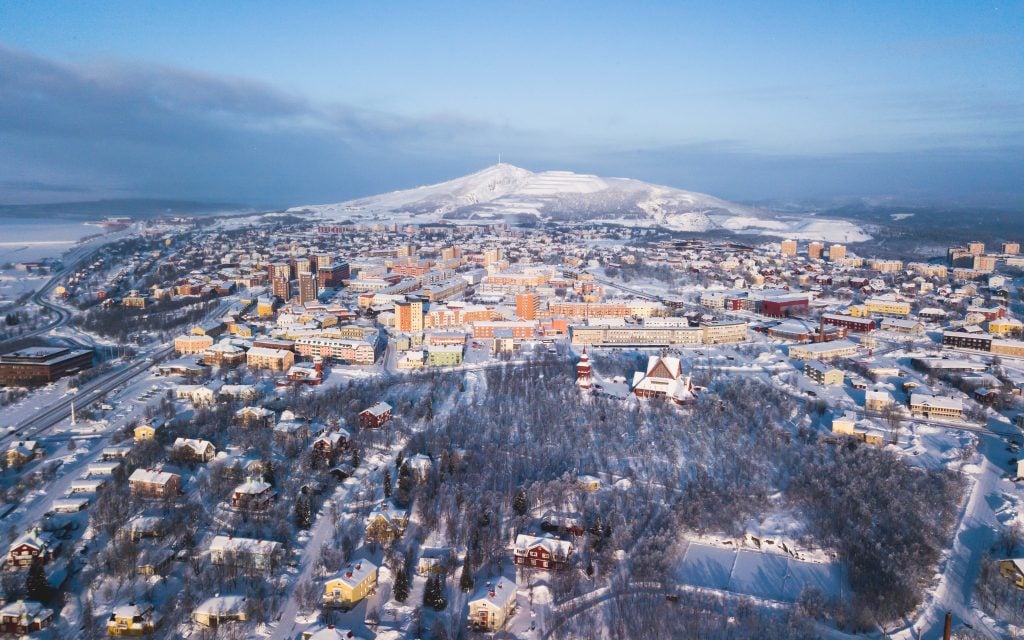 vue aérienne de Kiruna en hiver