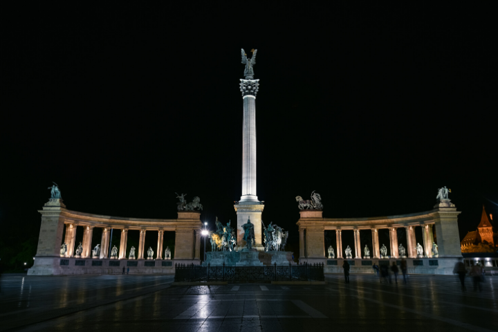 Place des Héros - Budapest