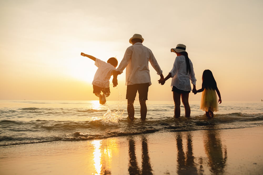 famille sur la plage