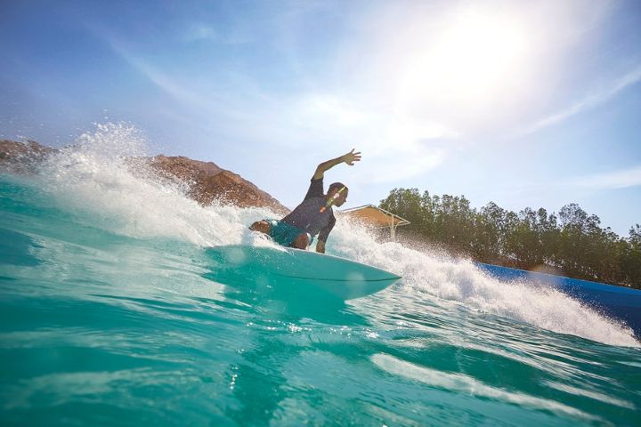 surf à Abu Dhabi