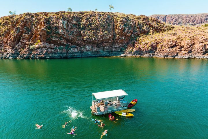 Des personnes dans le lac d'Argyle