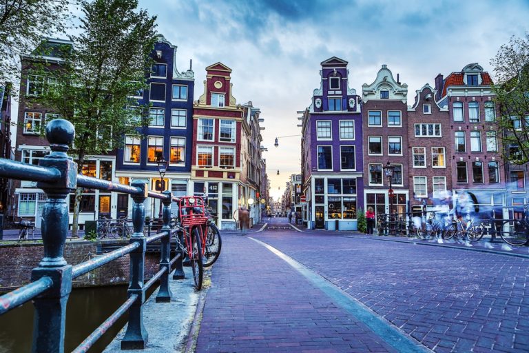 Que faire à Amsterdam découvrez les incontournables de la ville Le