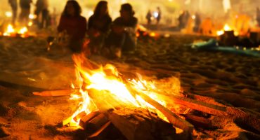 Destinations et rituels pour célébrer la nuit de la Saint-Jean