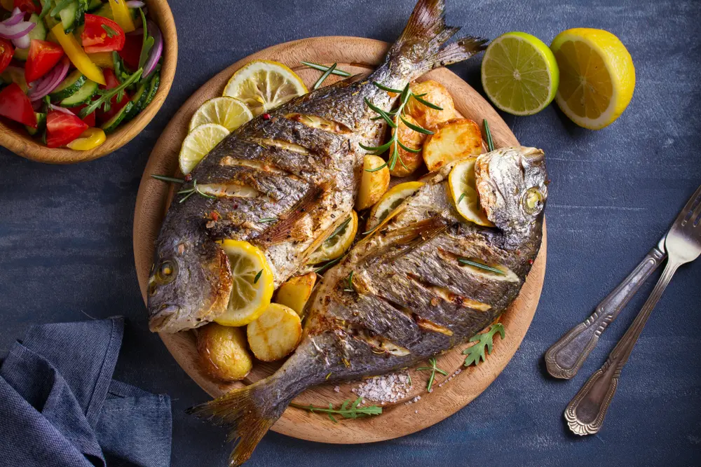 Personnages - 13 TYPES MARSEILLAIS LA POISSONNIERE