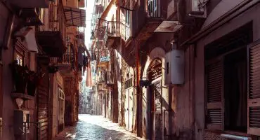 naples-ruelle-vieux-quartier