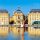 Femme qui visite Bordeaux