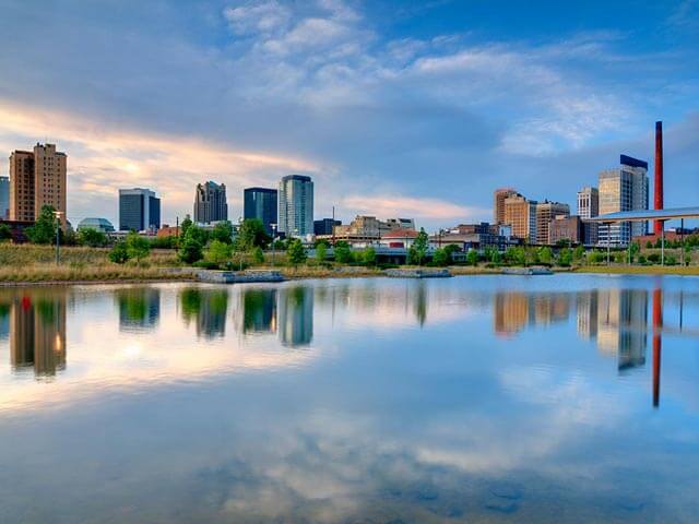 Réserver un vol pour Birmingham avec eDreams.fr