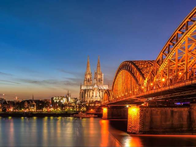 Réserver un vol pour Cologne avec eDreams.fr