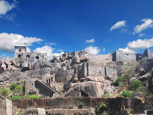 Réserver un vol pour Hyderabad, Télangana avec eDreams.fr