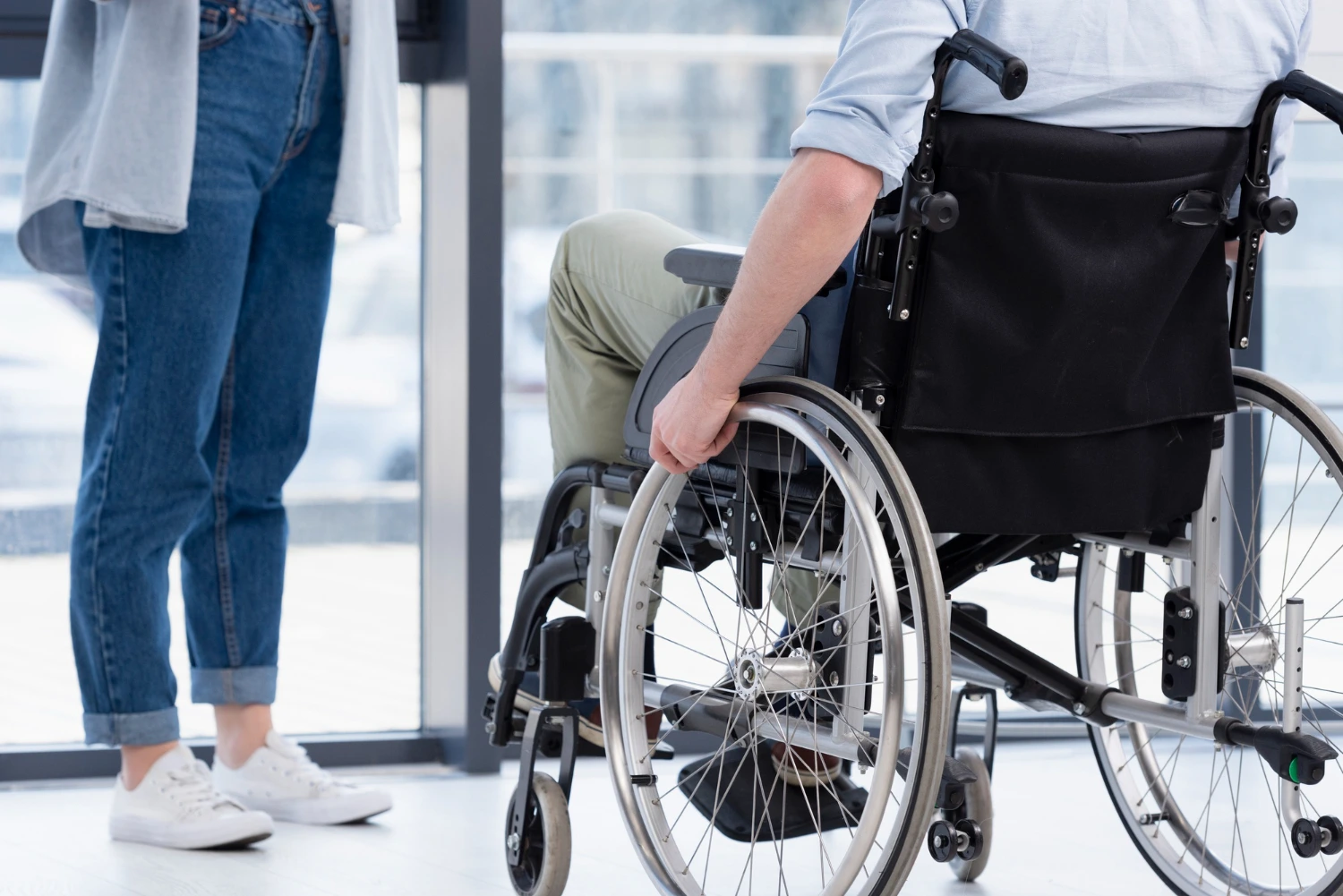 Assistance accessibilité à l'aéroport Emirates